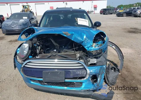 2015 Mini Hardtop Cooper from USA, damaged, VIN WMWXS5C56FT831505